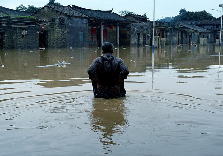 南方多地暴雨 村庄城市被淹 - 民生 - 中国网山东