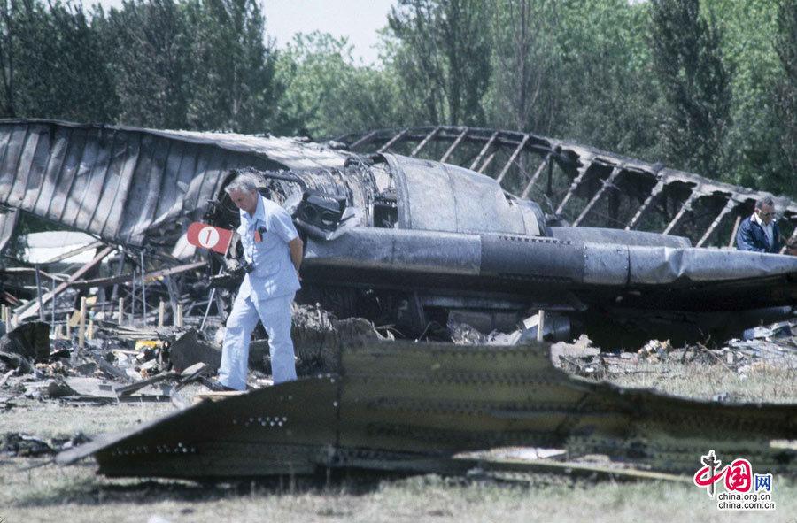回顾历年重大空难事故 特内里费空难583人丧生
