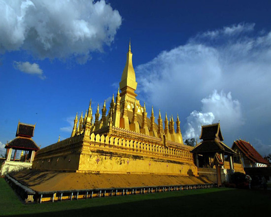 泰国动荡政局冲击旅游业 国际游客人数显著下