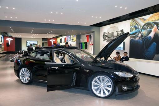 特斯拉Model X上市 年销量目标为5.5万辆