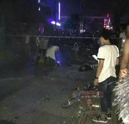 菏泽单县公园爆炸案致2死24伤 嫌犯患重病在爆炸中身亡(组图)