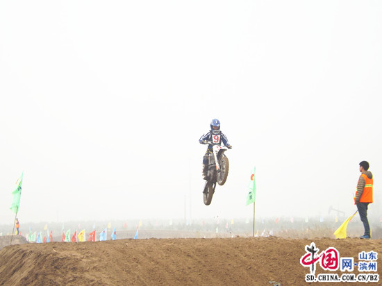 滨州:龙江体育杯全国越野摩托车场地赛在开发
