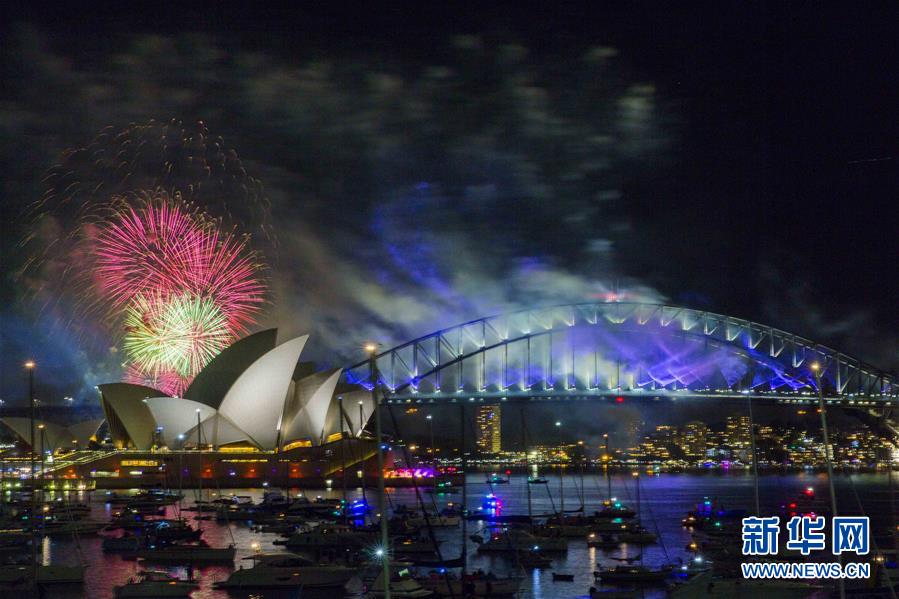 Happy new year！世界各地迎新年