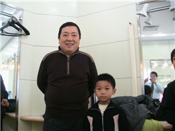 60歲董浩宣佈退休 網友：再也回不到童年了