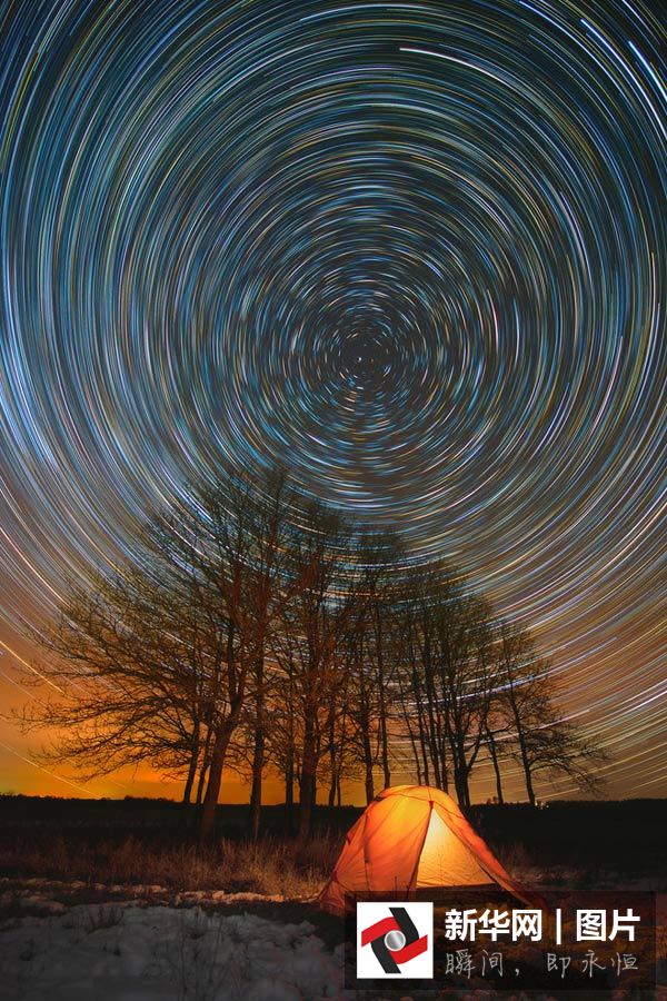 震撼！缤纷星空如彩色万花筒（组图）