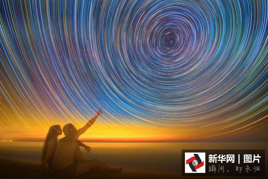 震撼！缤纷星空如彩色万花筒（组图）