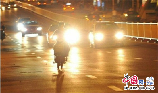 文明濱州：請勿濫用遠光燈 文明行車從我做起