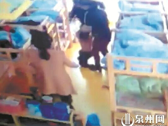 男童不午睡被扒衣 涉事老師道歉辭職（組圖）