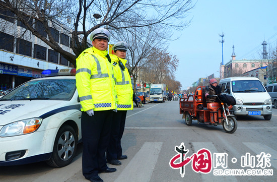 濱州陽信交警多項措施確保春節期間道路交通安全暢通