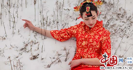 中國風•中國紅 雪地人像賀新春(組圖)