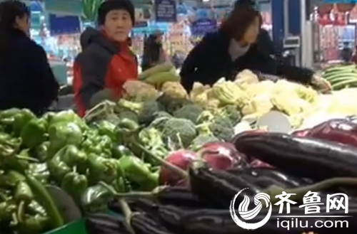 受寒潮影響蔬菜價格要“上天” 市民直呼吃不起(組圖)
