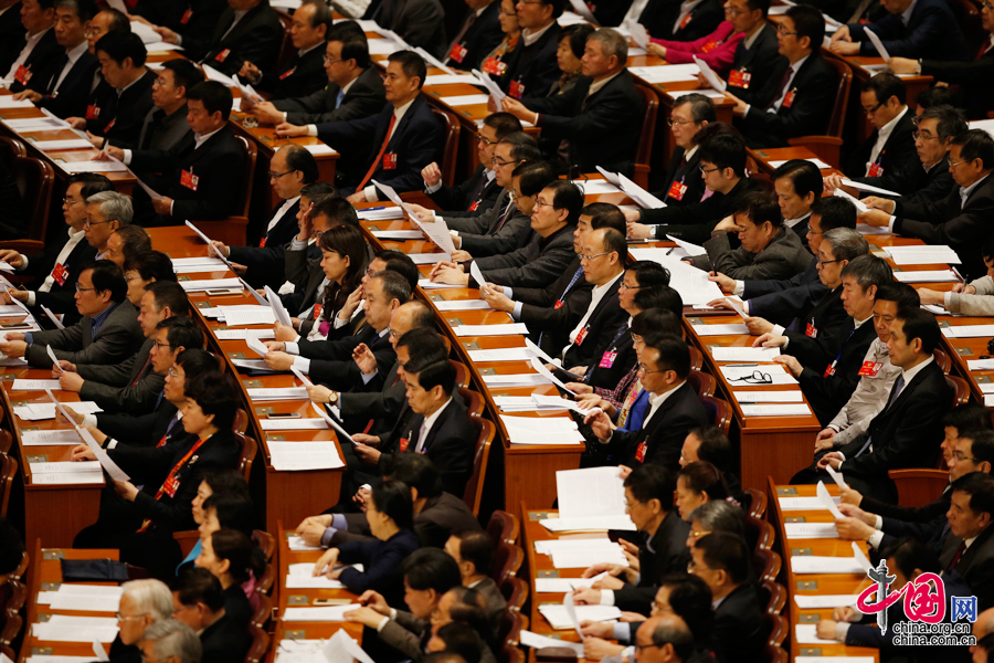 全国政协十二届四次会议14日下午胜利闭幕