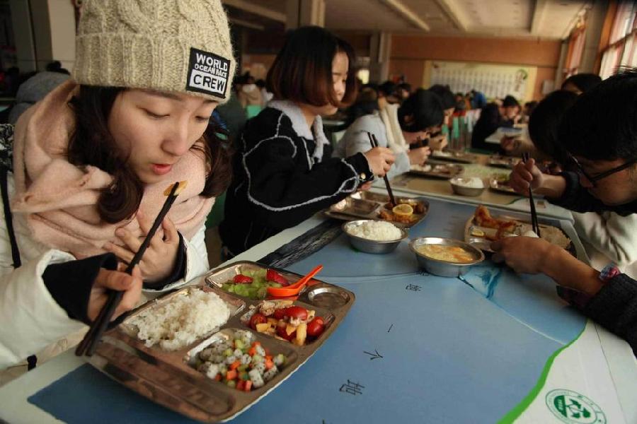 高校食堂“神菜”系列陆续上新 只有你想不到没有你见不到