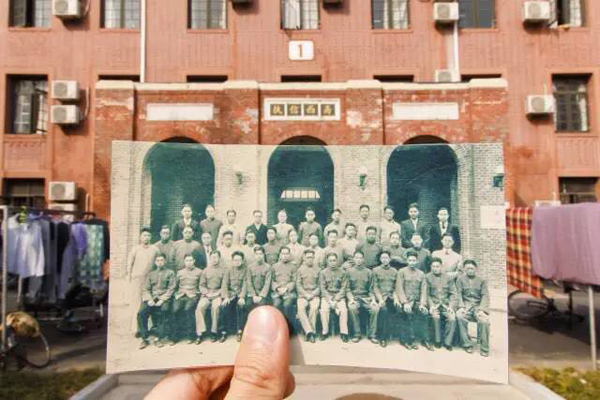 執信西齋由範文照先生設計，1930年建成，為紀念1920年英勇就義的資産階級民主戰士朱執信先生，遂改名為執信西齋。1932年，宋慶齡、何香凝曾為救治“一二八事變”中的傷兵，在執信西齋建立了一個臨時傷兵醫院。著名烈士穆漢祥、史霄雯曾在此樓住宿過。今位於上海交通大學徐匯校區。