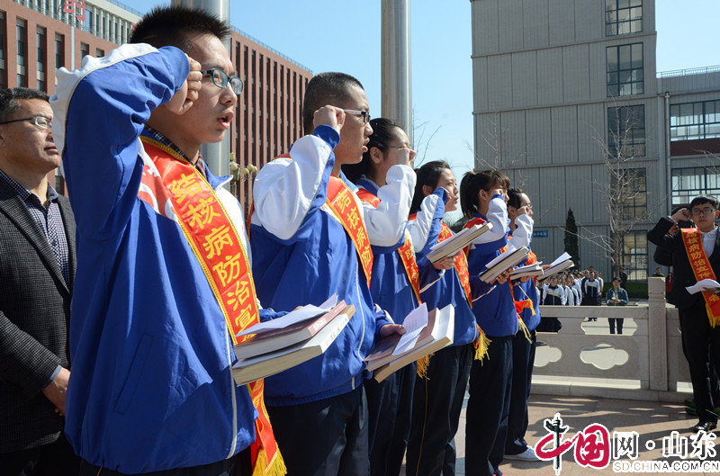 淄博市舉行“世界防治結核病日”宣傳進校園活動（組圖）