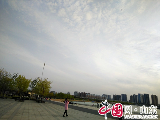 濱州：清明時節話紙鳶 放風箏的這些技巧你會麼？