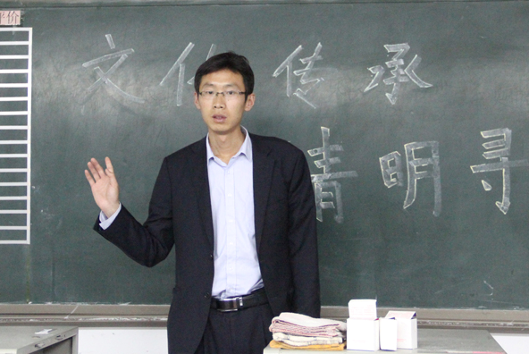 觀看“傳奇中國節·清明”感受中國傳統文化——我校各年級舉行“清明歸來話感悟”活動