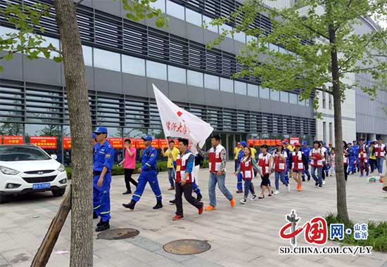 红十字志愿者服务商城实验学校第一届启奥杯体育节