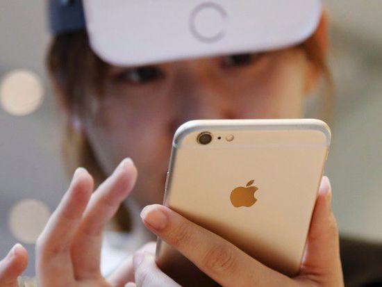 库克承认iPhone售价高 苹果产品以后要打价格