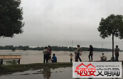 长江迎1号洪水 5日内三峡库最高水位或将涨至152米