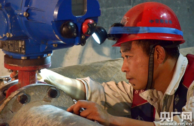 大國工匠：中國深海鉗工第一人 60萬顆螺絲零失誤（圖）