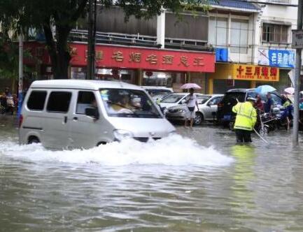 吉林鄉鎮暴雨 防汛搶險隊進入“臨戰狀態”