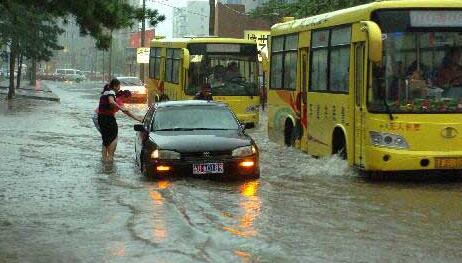 吉林鄉鎮暴雨 防汛搶險隊進入“臨戰狀態”