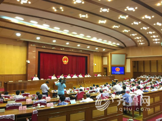 7月22日上午，山东省十二届人大常委会第二十二次会议闭会。