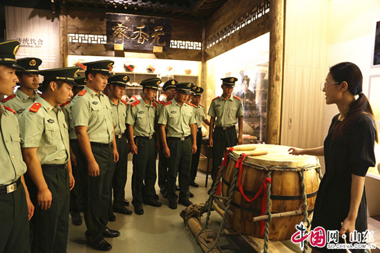 濱州市文化館：以獨特方式表達對軍人的節日祝福（組圖）