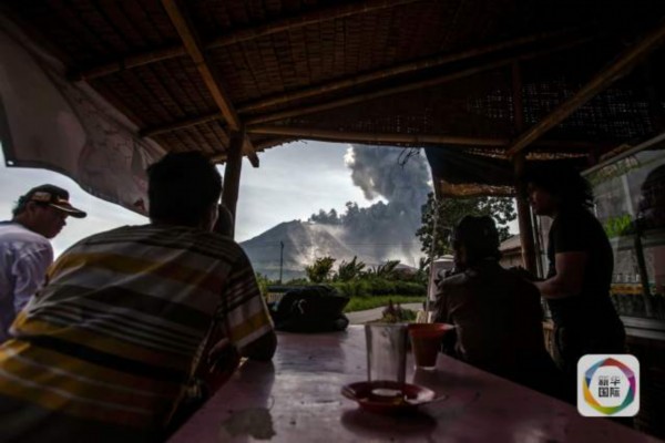 印尼火山噴發 部分飛巴厘島航班受影響