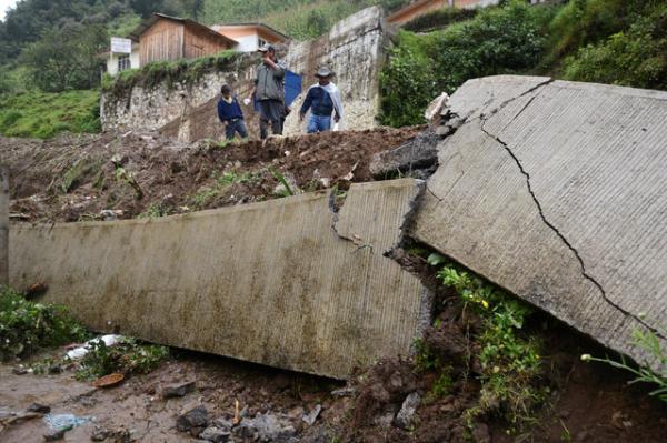 熱帶風暴“伯爵”肆虐墨西哥 至少38人死亡