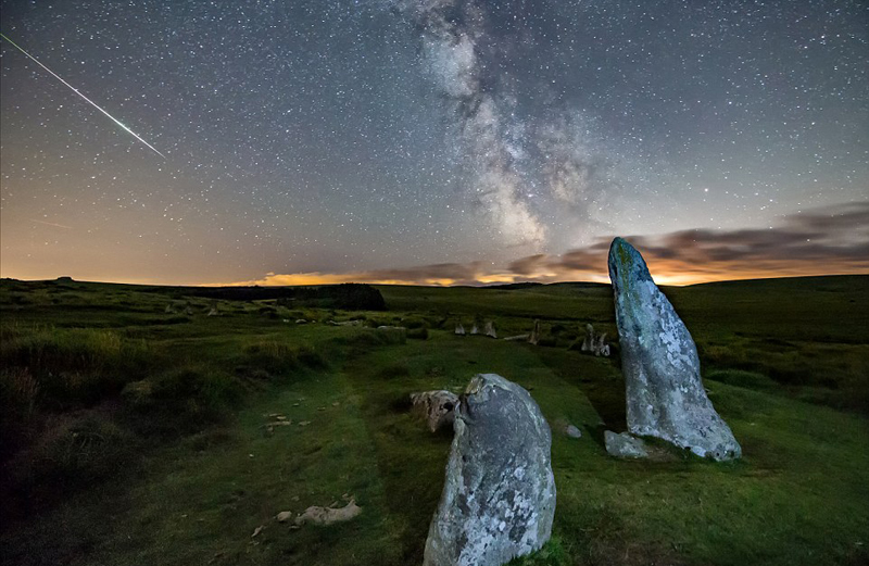 英國 
英仙座流星雨 
 
夜空 
 
美景 
引關注