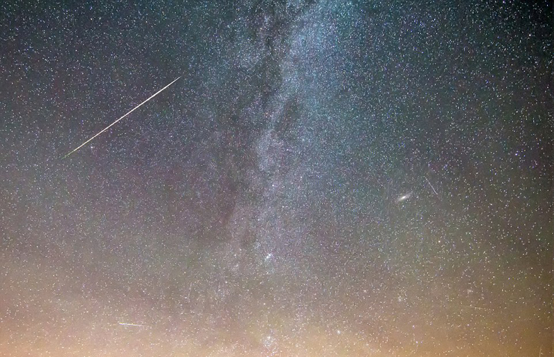 英國 
英仙座流星雨 
 
夜空 
 
美景 
引關注