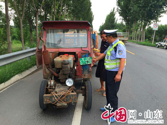 滨州阳信公安交警：“亮剑”行动整治鲁16变型拖拉机