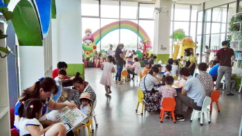 淄博市圖書館新館暑假接待30萬人次