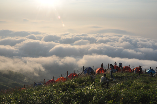 走進武功山 驢友重裝徒步穿越之旅（組圖）