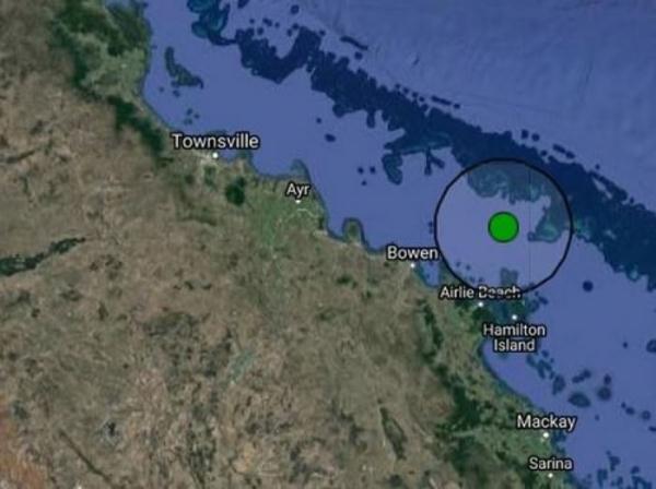  
隕石撞擊 
澳大利亞昆士蘭？ 
天空 
有“燃燒的光”和“ 
爆炸 
”