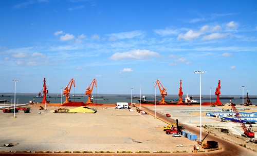滨州港正式开启六台门机新时代(图)