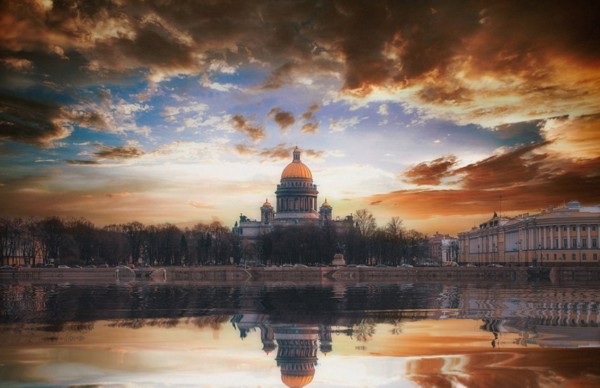 摄影师拍俄圣彼得堡夕阳照 宛若童话