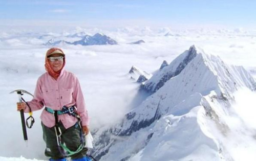全球首位成功攀登珠穆朗玛峰女性病逝享年77岁