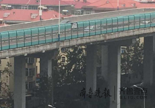 濟南高架橋掉鐵塊砸傷過路男子？相關部門：正在調查