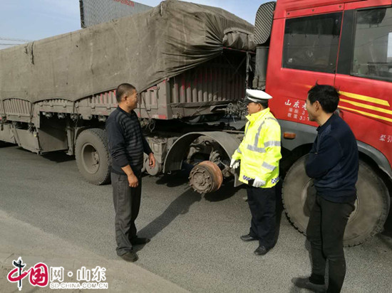 濱州陽信：厲害了我的哥！車轱轆跑掉照樣開