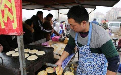 老師辭職賣肉夾饃 何為不當老師了？（組圖）