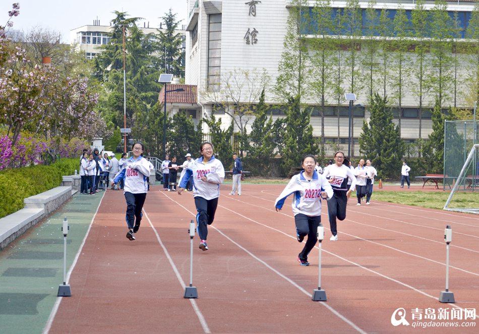 青岛体育中考开考 引体向上报名不足百人