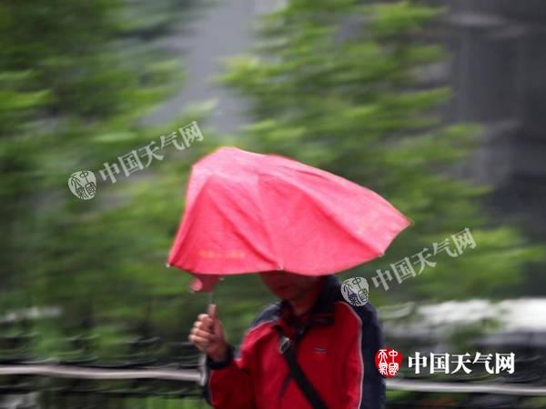 江南華南局地仍有暴雨 北方將再度趨於炎熱