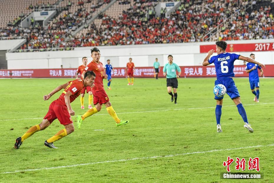 国际足球赛热身赛 中国8比1大胜菲律宾 - 中国