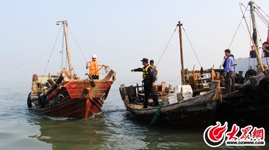山海天查处8条偷捕渔船 打击休渔期间违法偷捕行为
