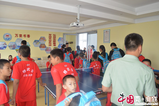 沾化：小学生暑假进警营接受国防教育