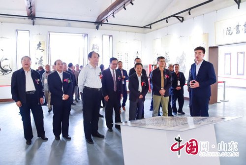 麓台文化中心启动暨迎十九大书画展在潍坊举行（图）