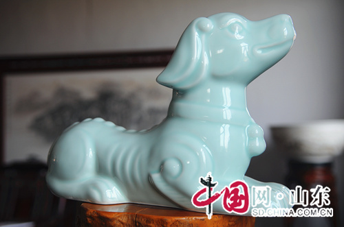 中国工艺美术行业艺术大师刘永强创作的生肖狗问世（组图）